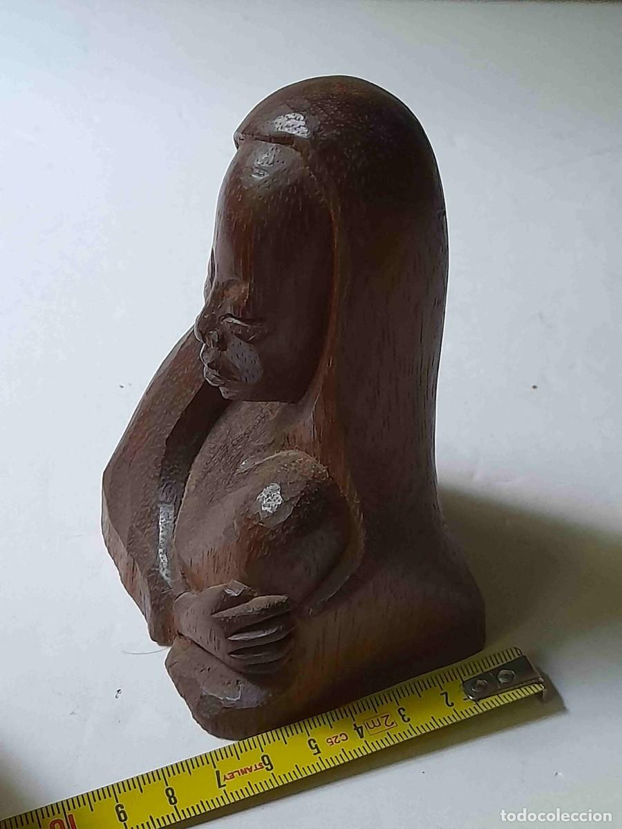 Antig&uuml;edades: figura de madera tallada - Foto 2