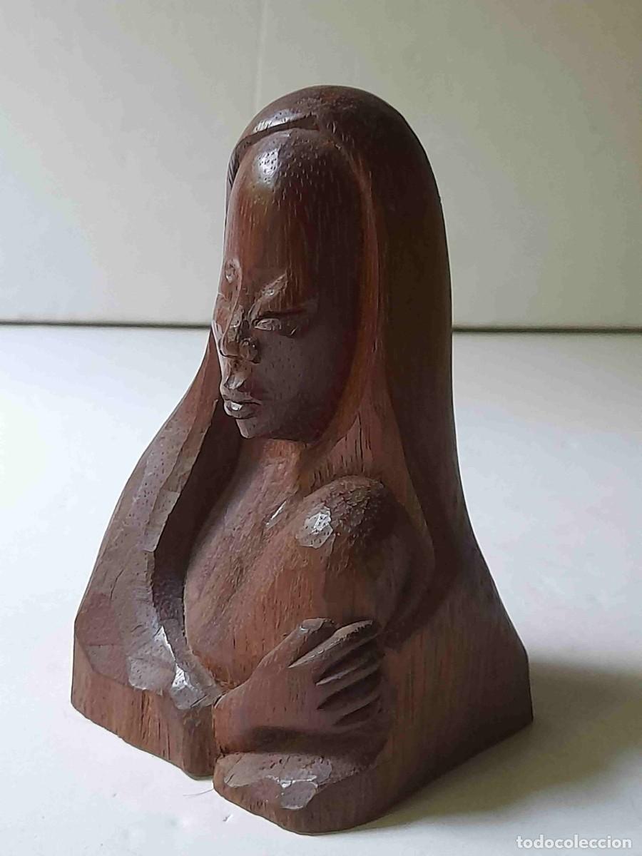 Antig&uuml;edades: figura de madera tallada - Foto 3
