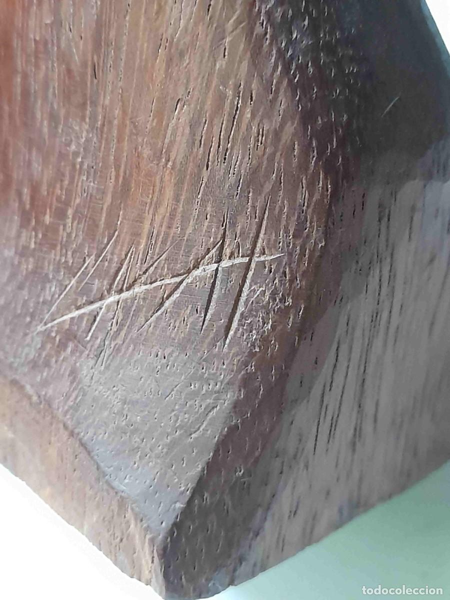 Antig&uuml;edades: figura de madera tallada - Foto 6