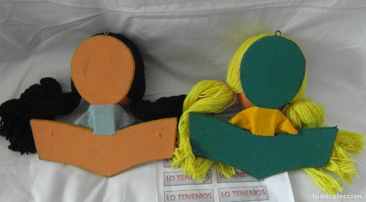 Antig&uuml;edades: Lote de 2 perchas de madera infantiles de pared - Foto 7