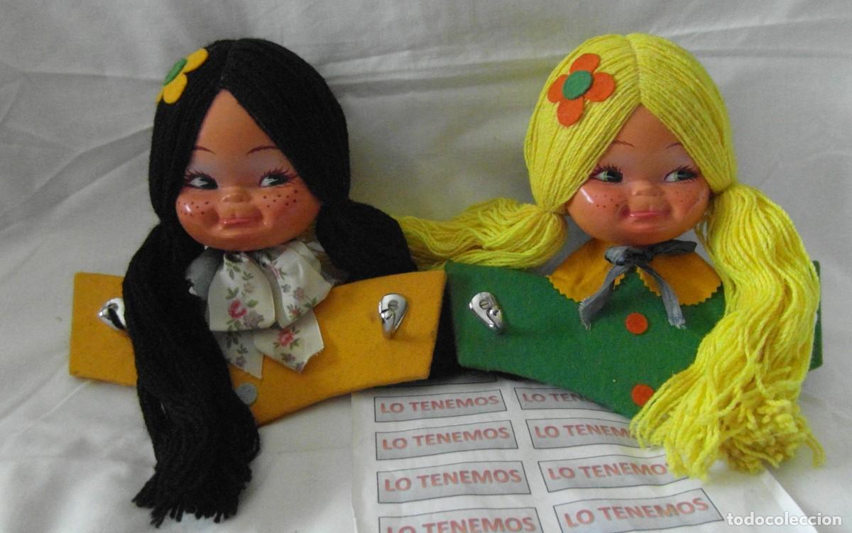 Antig&uuml;edades: Lote de 2 perchas de madera infantiles de pared - Foto 8