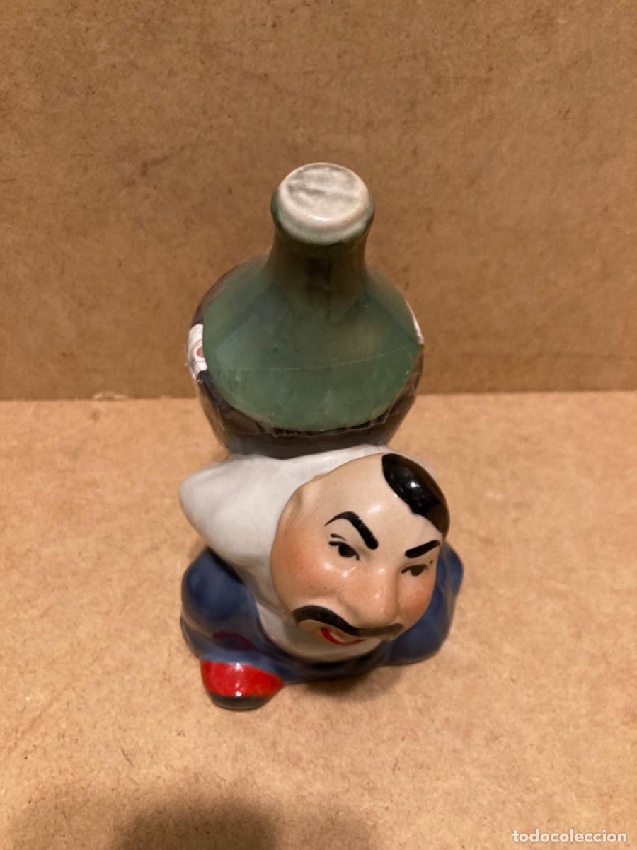 Antig&uuml;edades: Figura de cer&aacute;mica botella de vodka - Foto 10