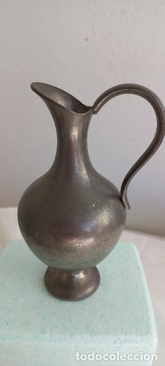 Antig&uuml;edades: ANTIGUO RECIPIENTE, jarrita, lechera salsera, DE PELTRE ESTA&Ntilde;O O SIMILAR KMD DAALDEROP ROYAL HOLLAND