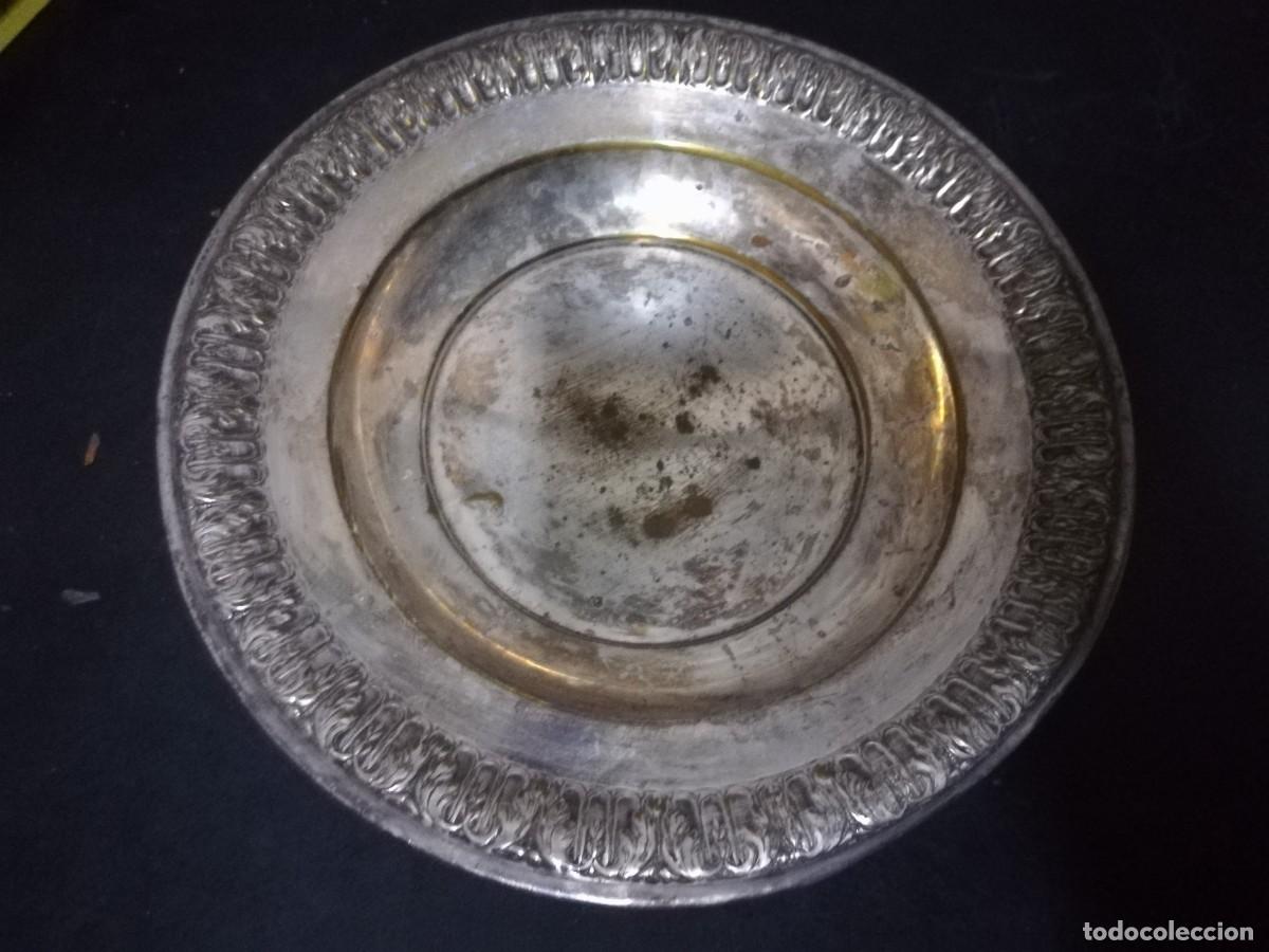 Antig&uuml;edades: PLATO CON BASE METALICO / POL4-AP408 - Foto 3