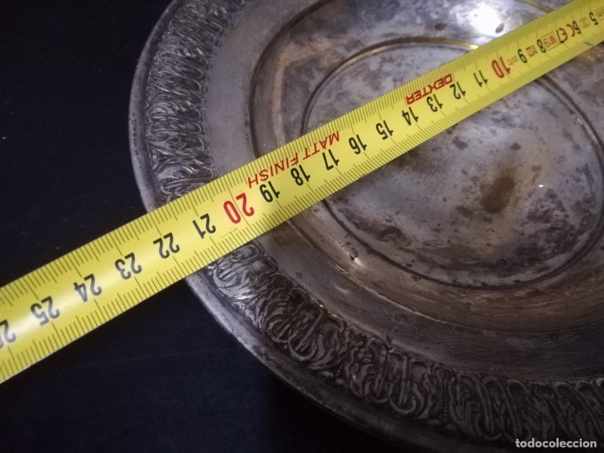 Antig&uuml;edades: PLATO CON BASE METALICO / POL4-AP408 - Foto 5
