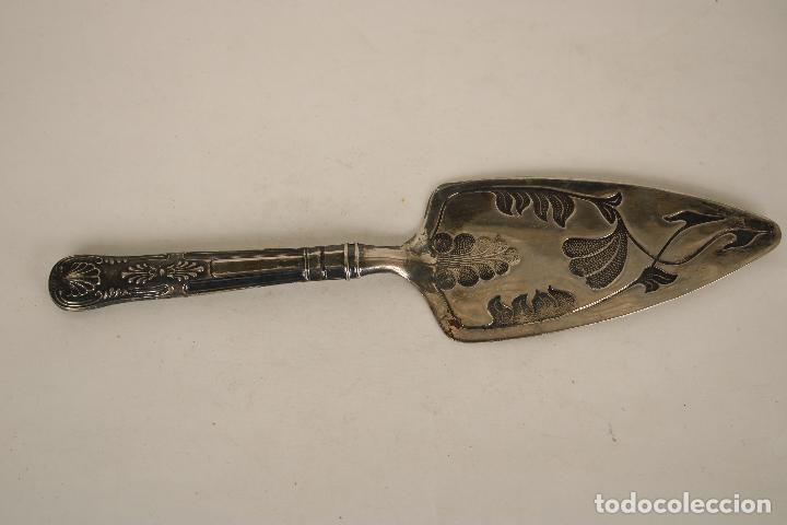 Antig&uuml;edades: pala de servir plateada made in england - Foto 1