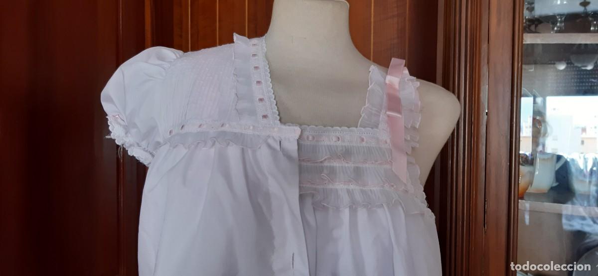 Antig&uuml;edades: BONITO CONJUNTO DE BATA Y CAMISON. - Foto 5