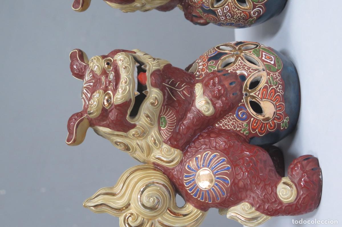 Antig&uuml;edades: PAREJA DE LEONES DE FOO. SATSUMA. JAPON - Foto 2