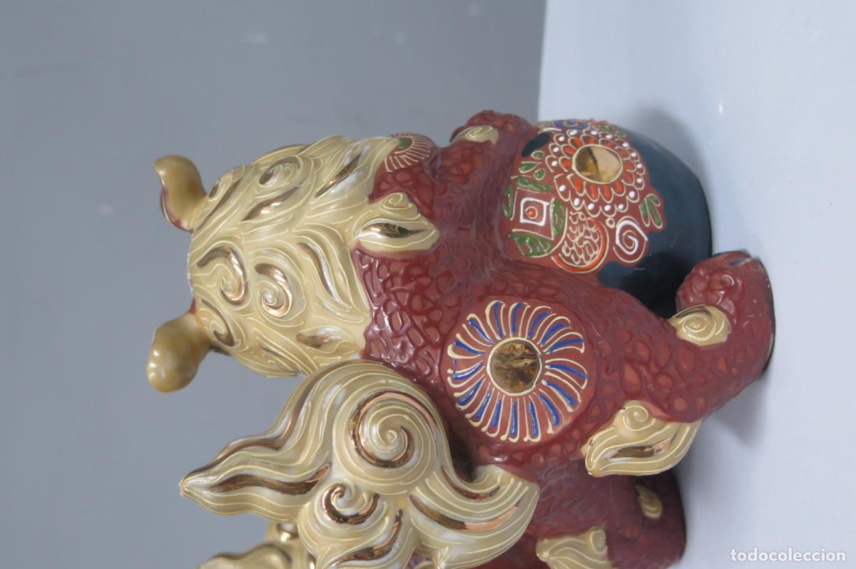 Antig&uuml;edades: PAREJA DE LEONES DE FOO. SATSUMA. JAPON - Foto 5
