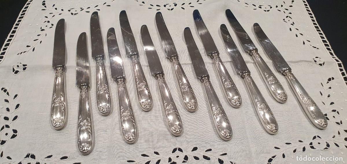 Antig&uuml;edades: 12 cuchillos postre / entrante ba&ntilde;o plata - Foto 1