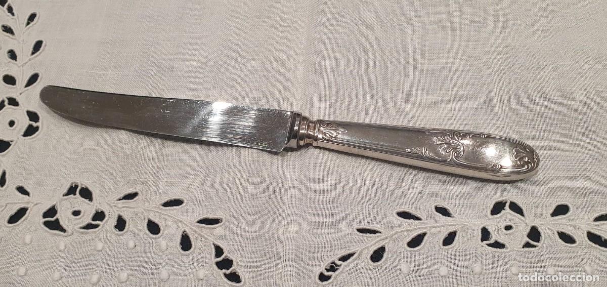 Antig&uuml;edades: 12 cuchillos postre / entrante ba&ntilde;o plata - Foto 6