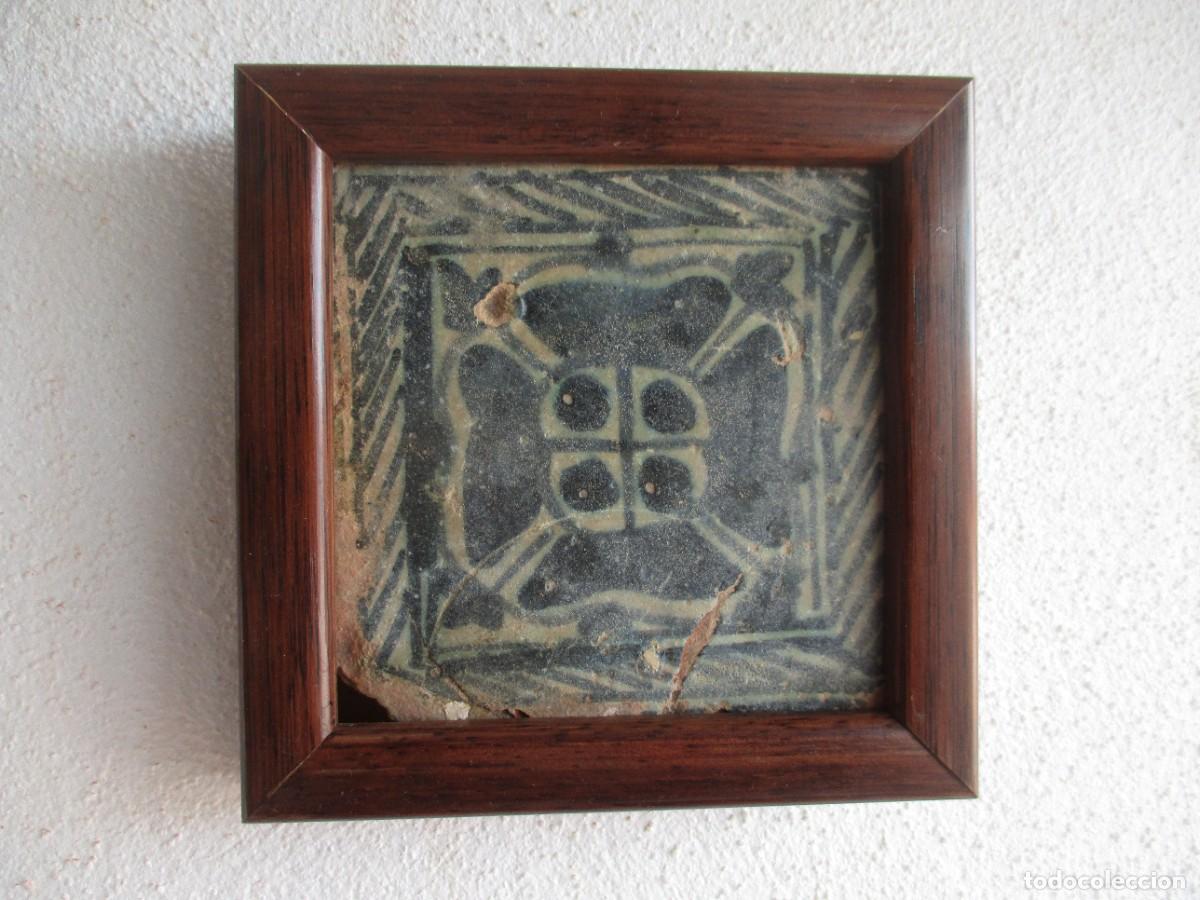 Antig&uuml;edades: Azulejo Gotico siglo XV - Foto 1