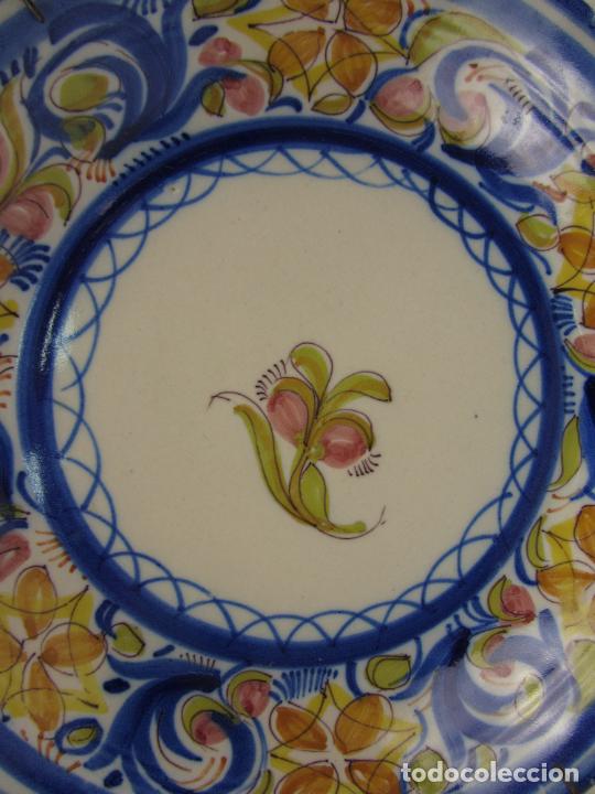 Antig&uuml;edades: Plato de Manises con flor central - s.XIX - Foto 2