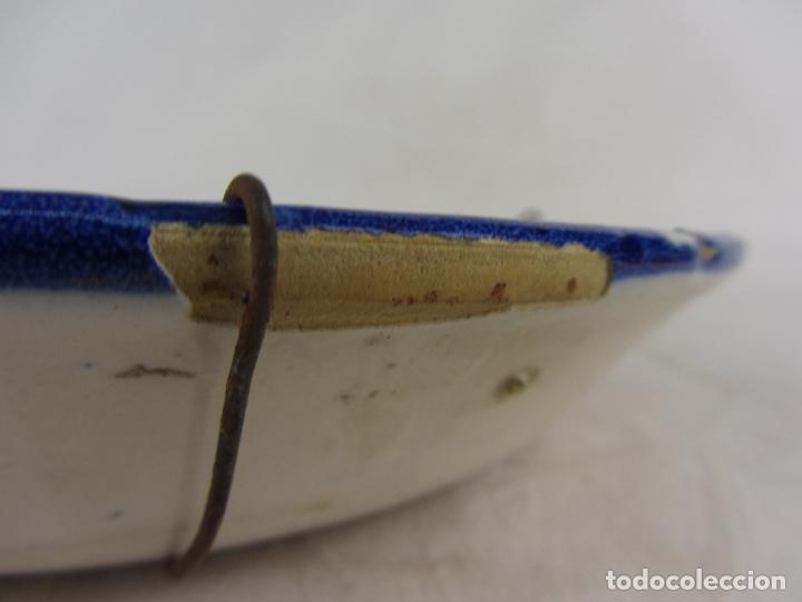 Antig&uuml;edades: Plato de Manises con flor central - s.XIX - Foto 6