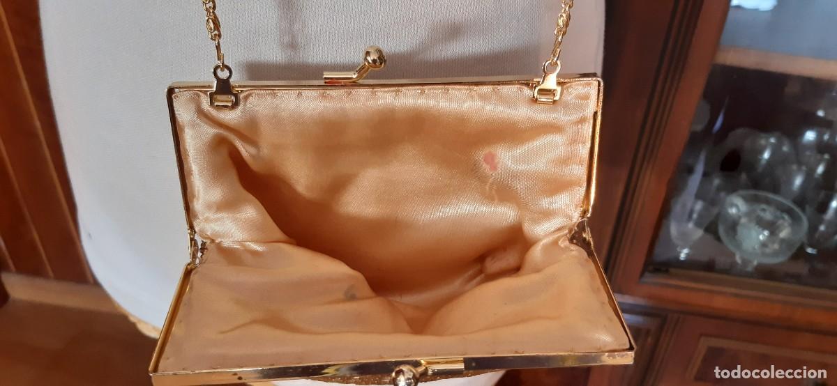 Antig&uuml;edades: BONITO BOLSO DORADO DE AVALORIOS. - Foto 5