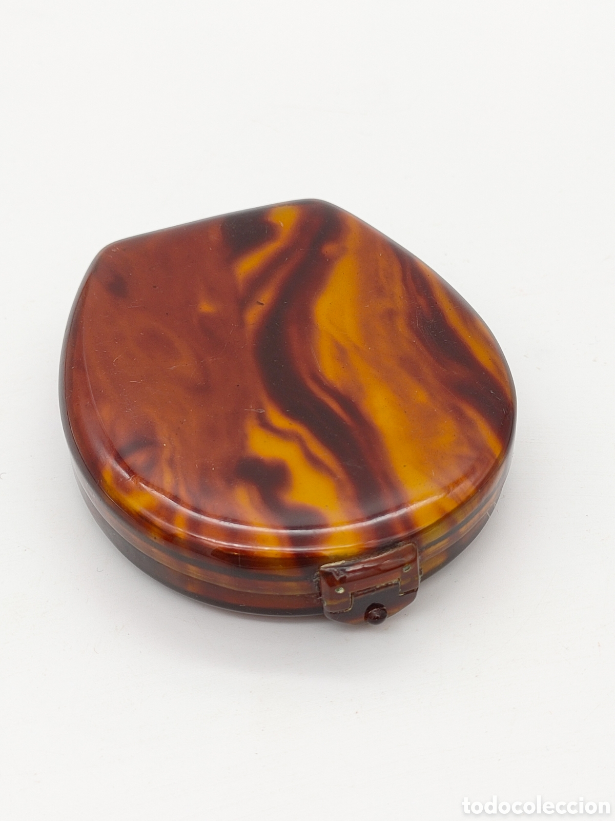 Antig&uuml;edades: Polvera imitaci&oacute;n carey - Foto 1