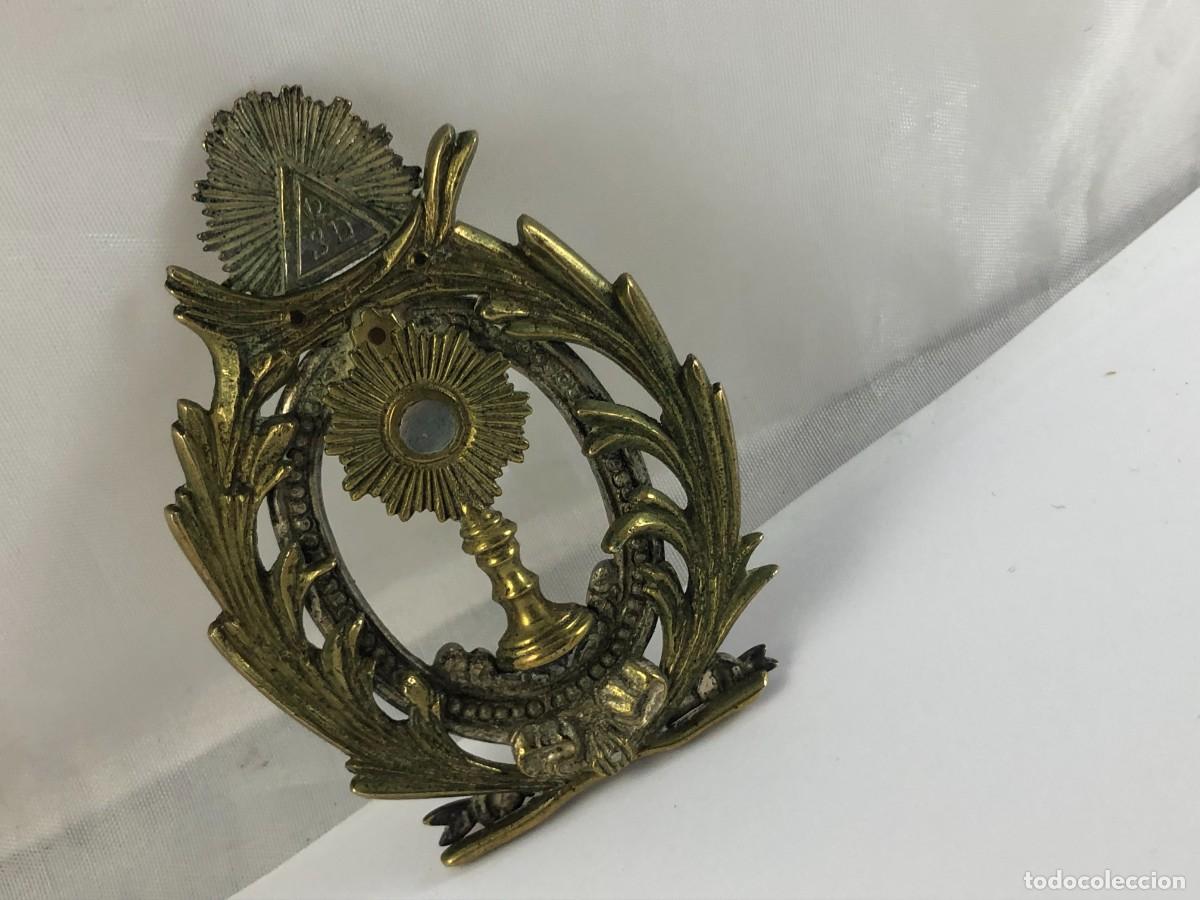 Antig&uuml;edades: medallas cofradia - Foto 1