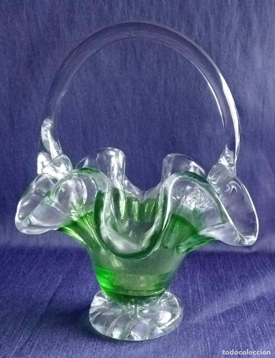 Antig&uuml;edades: CESTA DE CRISTAL GRUESO, NITIDO Y VERDE - Foto 1