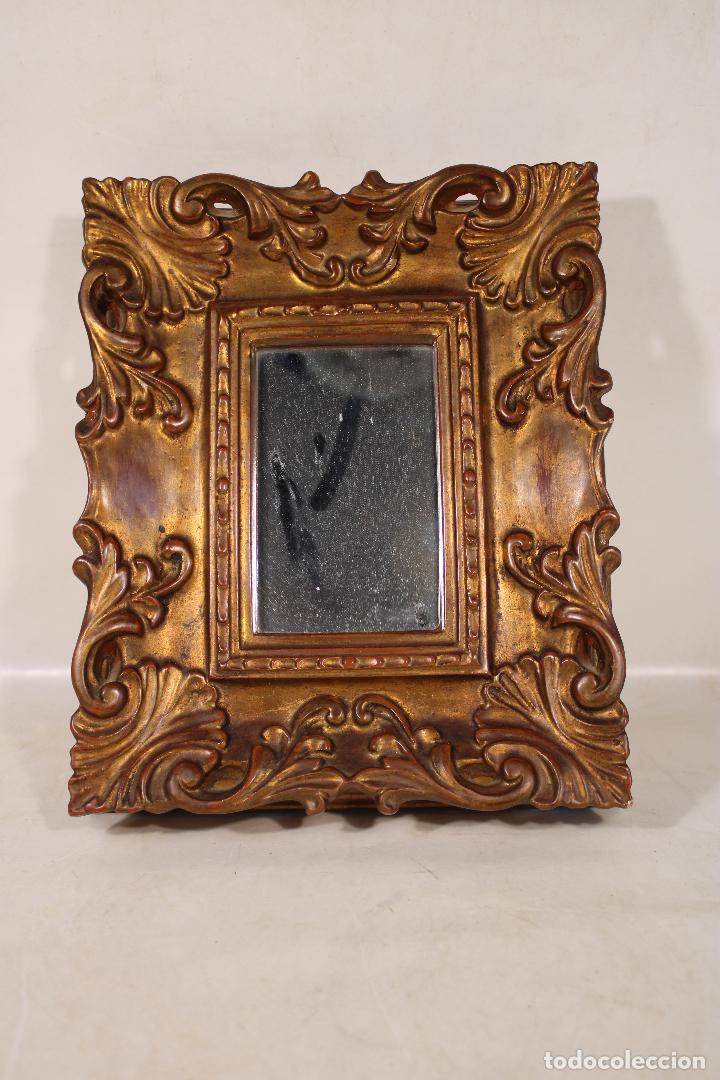 Antig&uuml;edades: espejo en resina dorada - Foto 1