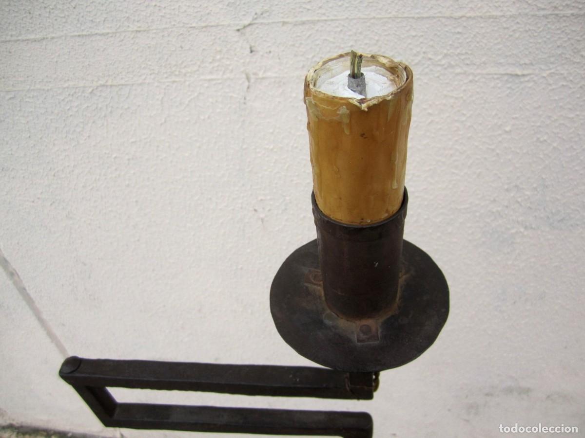Antig&uuml;edades: Candelabro de pie en forja fuste de pera - Foto 5