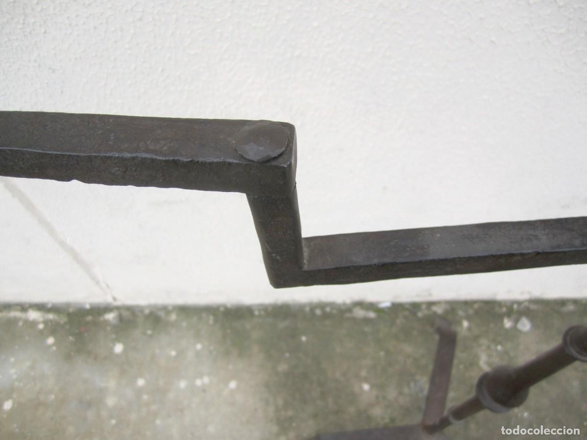 Antig&uuml;edades: Candelabro de pie en forja fuste de pera - Foto 7