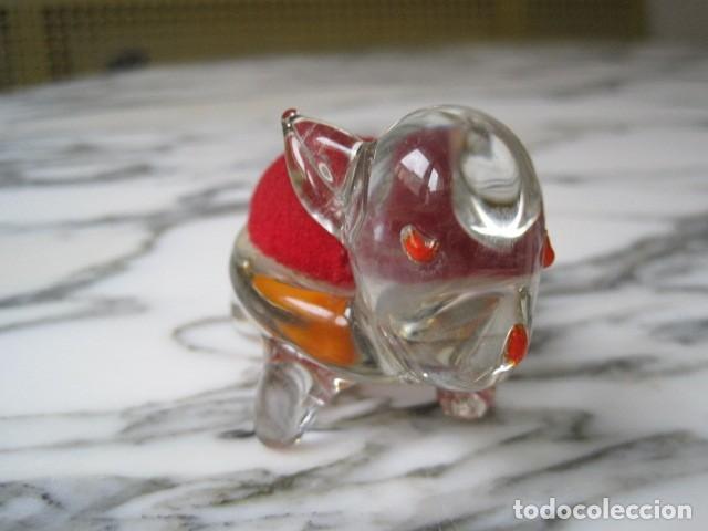 Antig&uuml;edades: ALFILETERO DE CRISTAL EN FORMA DE CONEJO - Foto 5