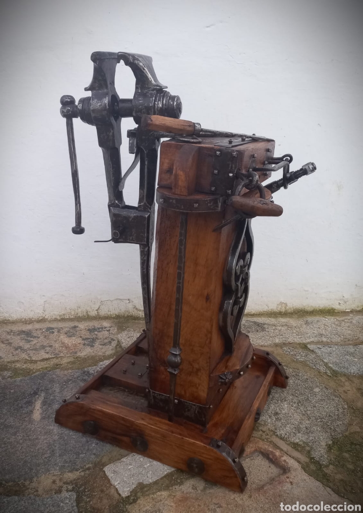 Antig&uuml;edades: Torno antig&uuml;o de madera y forja - Foto 4