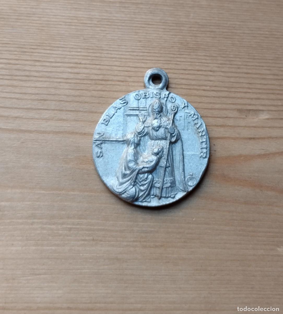 Antig&uuml;edades: Medalla antigua de San Blas - Foto 1