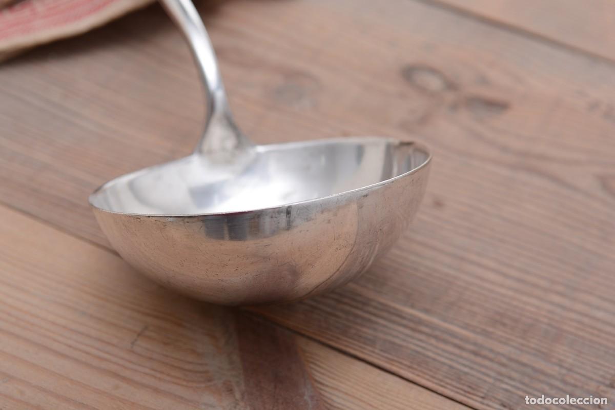 Antig&uuml;edades: Cuchar&oacute;n vintage de metal plateado - Foto 6