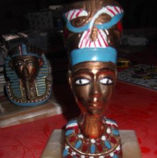 Antigüedades: ANTIGUO BUSTO EGIPCIO DE LATON Y MARMOL