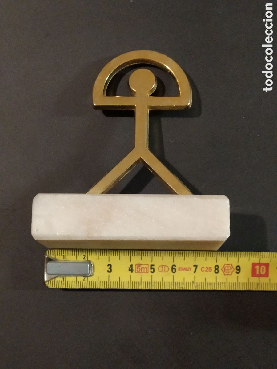 Antig&uuml;edades: INDALO DE BRONCE CON PEANA DE M&Aacute;RMOL - Foto 3