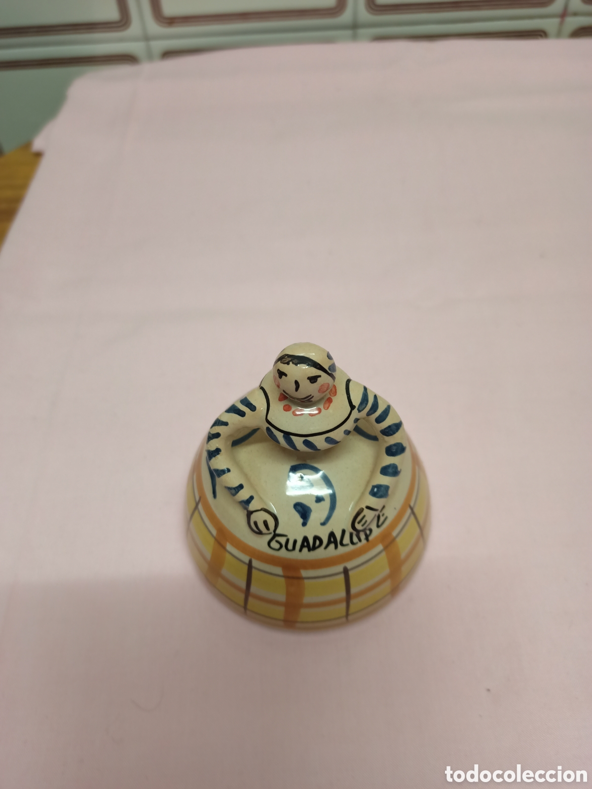 Antig&uuml;edades: Campana de cer&aacute;mica.Guadalupe. - Foto 1