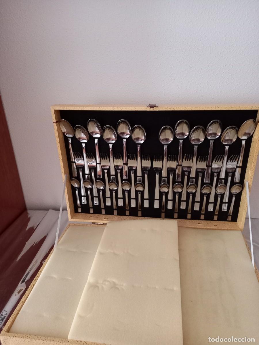 Antig&uuml;edades: Cuberter&iacute;a Monix 75 piezas - Foto 3