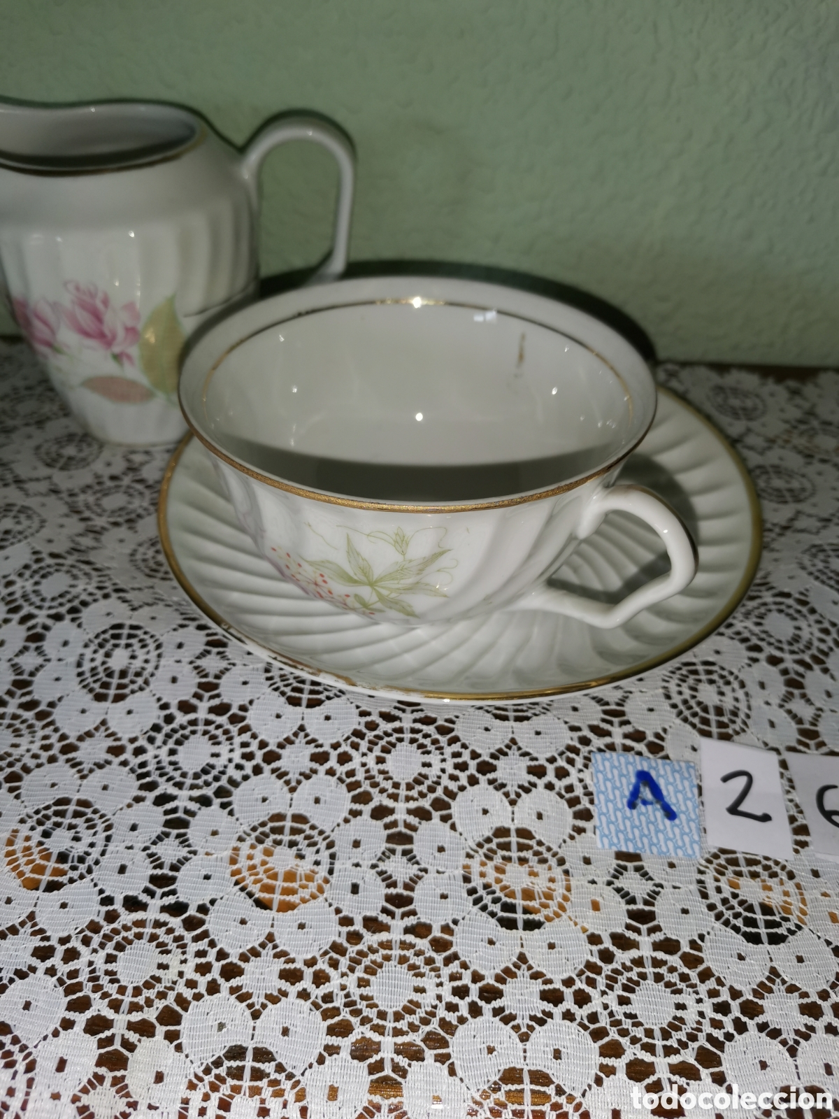 Antig&uuml;edades: Pareja de tazas de desayuno - Foto 5
