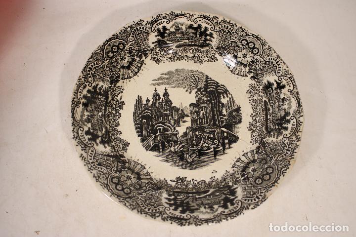 Antig&uuml;edades: antiguo plato de la cartuja - Foto 3