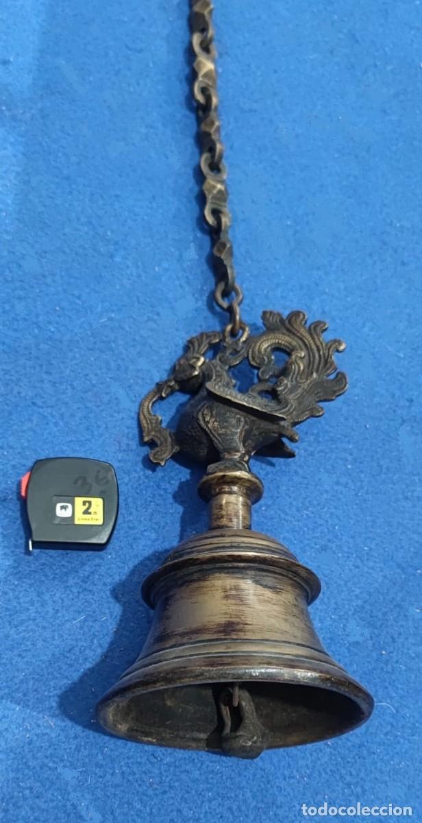 Antig&uuml;edades: Campana de Bronce Estilo Hind&uacute; / jrsanchezantiques.es