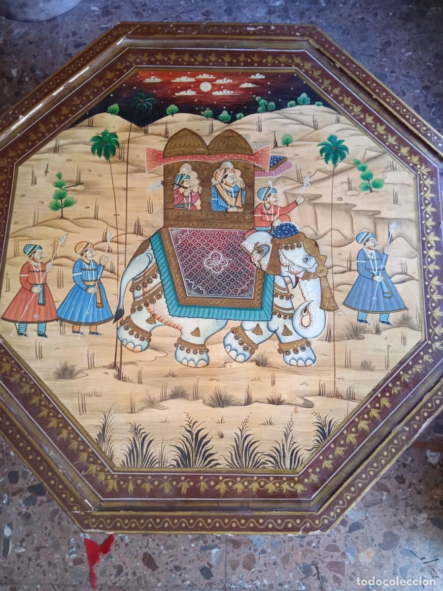 Antig&uuml;edades: Mesa de centro pintada a mano - Foto 1