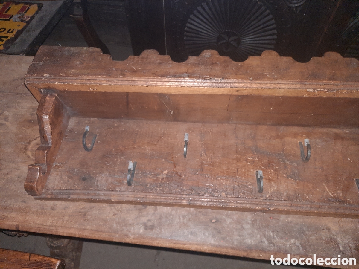 Antig&uuml;edades: Colgador, perchero de pared - Foto 2
