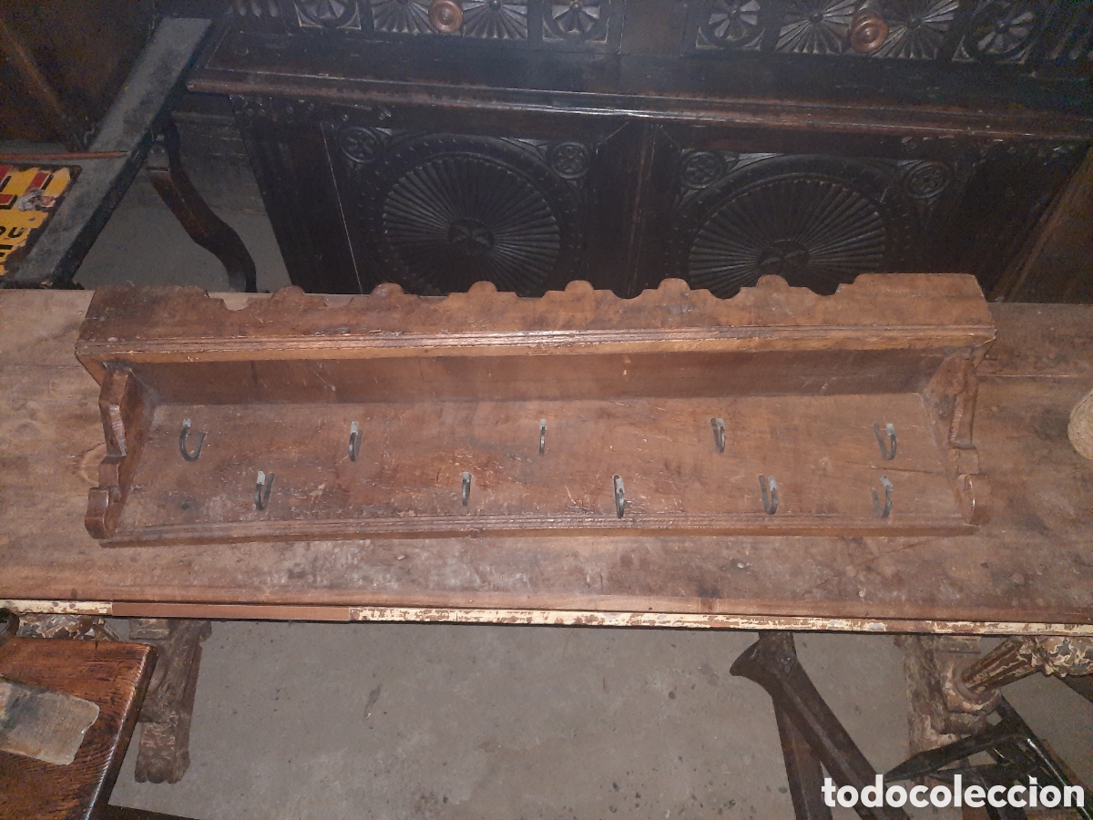 Antig&uuml;edades: Colgador, perchero de pared - Foto 1