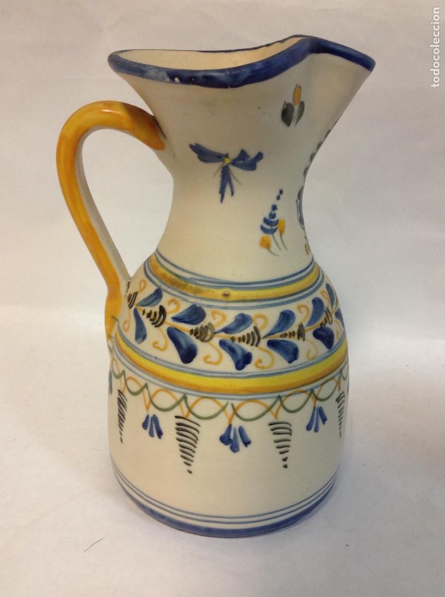Antig&uuml;edades: Jarra de cer&aacute;mica de Talavera - Foto 1