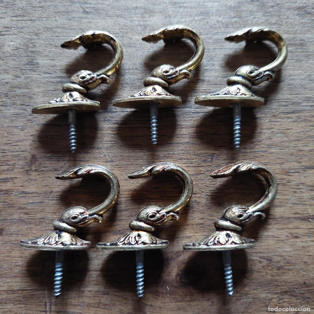 Antig&uuml;edades: Antiguos ganchitos de bronce - Foto 1