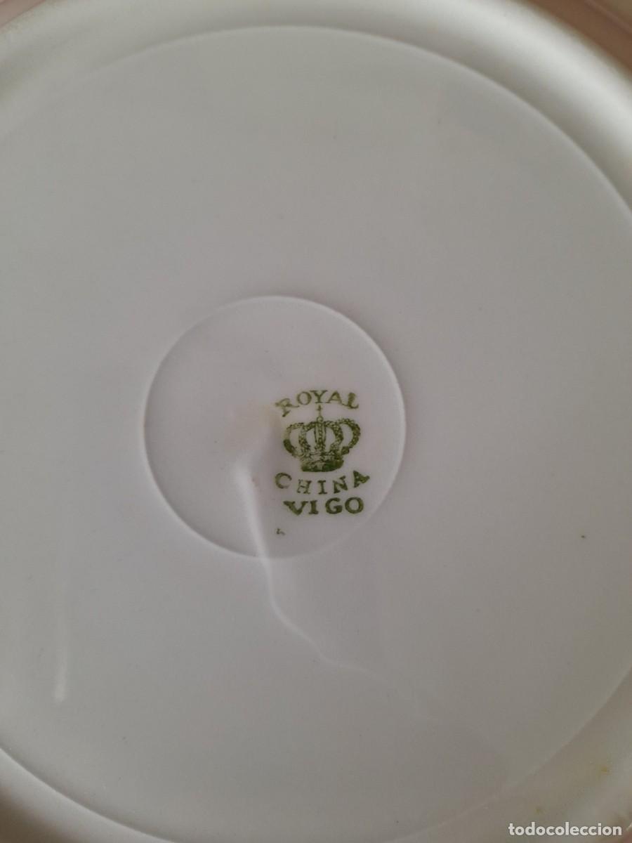 Antig&uuml;edades: Plato hondo de Royal China - Foto 4