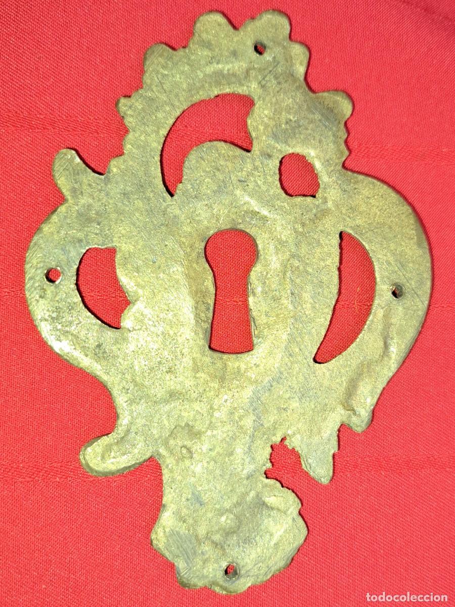 Antig&uuml;edades: Placa boca llave de bronce, Luis XV - Foto 3