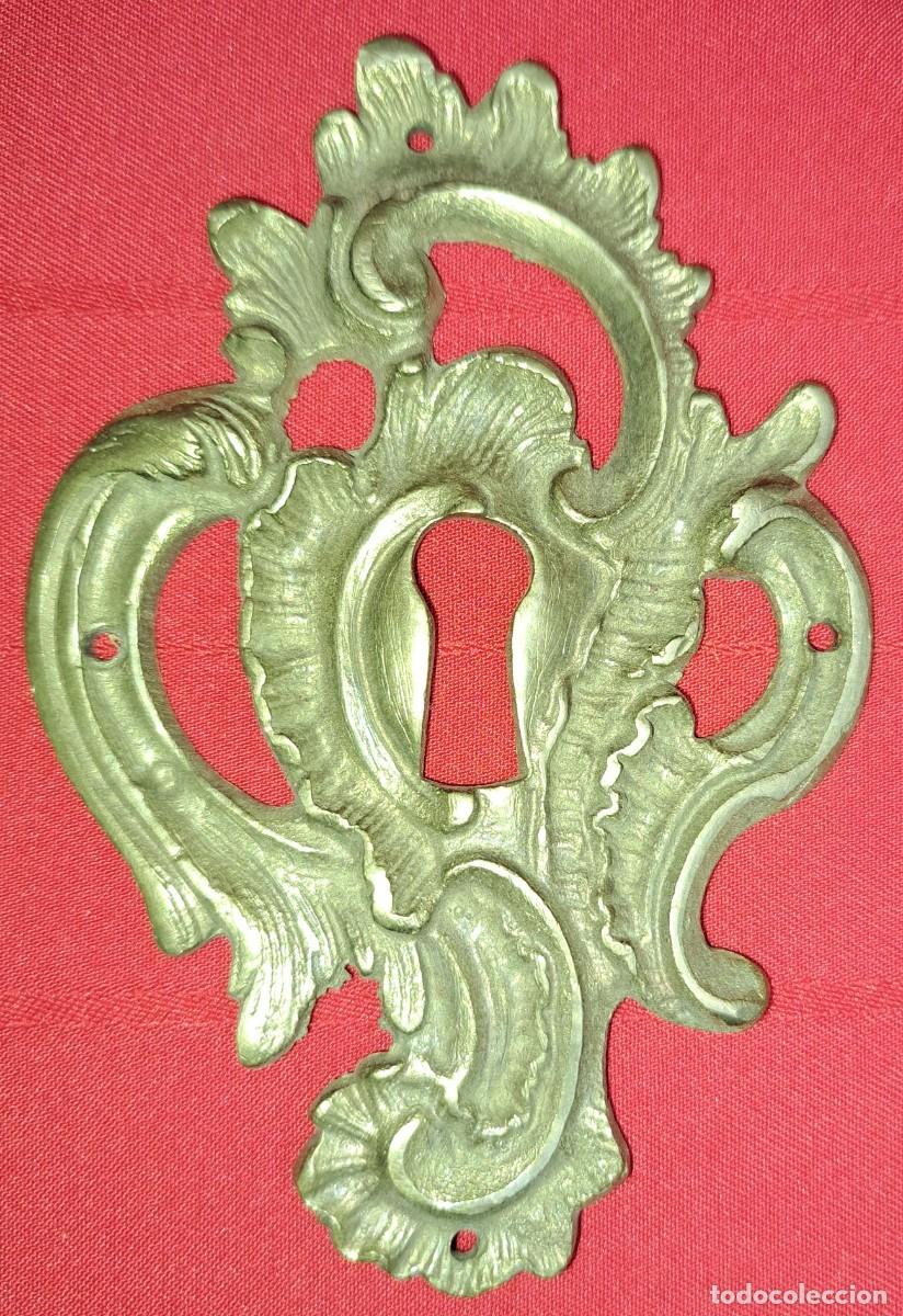 Antig&uuml;edades: Placa boca llave de bronce, Luis XV - Foto 4