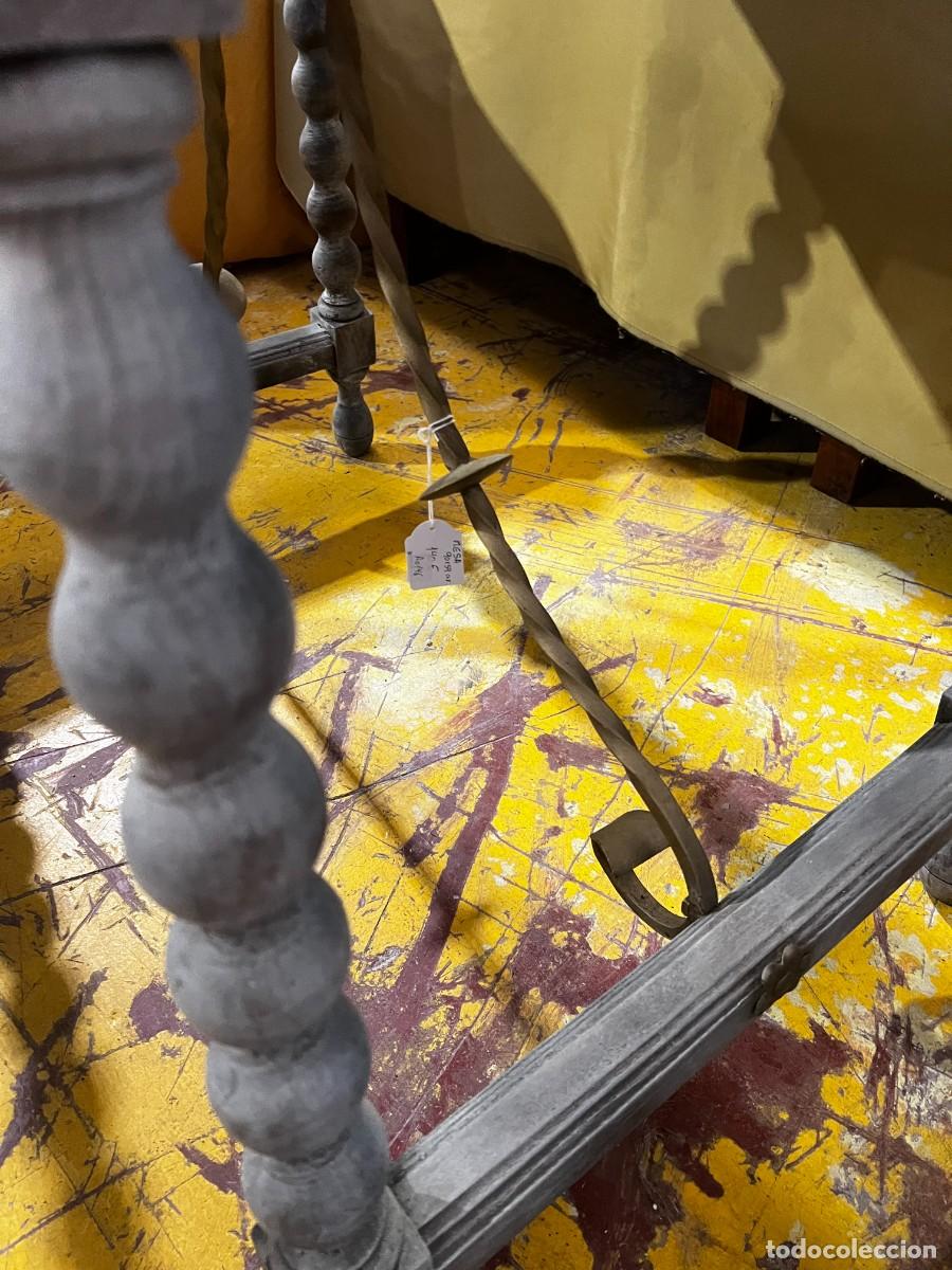 Antig&uuml;edades: MESA AUXILIAR DE MADERA DE 91x58 cms - Foto 3
