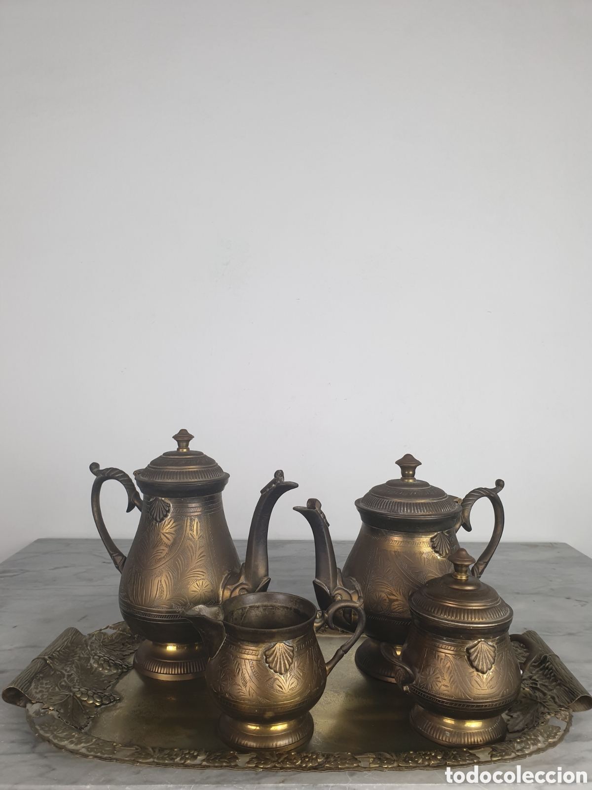 Antig&uuml;edades: Juego de t&eacute; y caf&eacute; con su bandeja - Foto 1