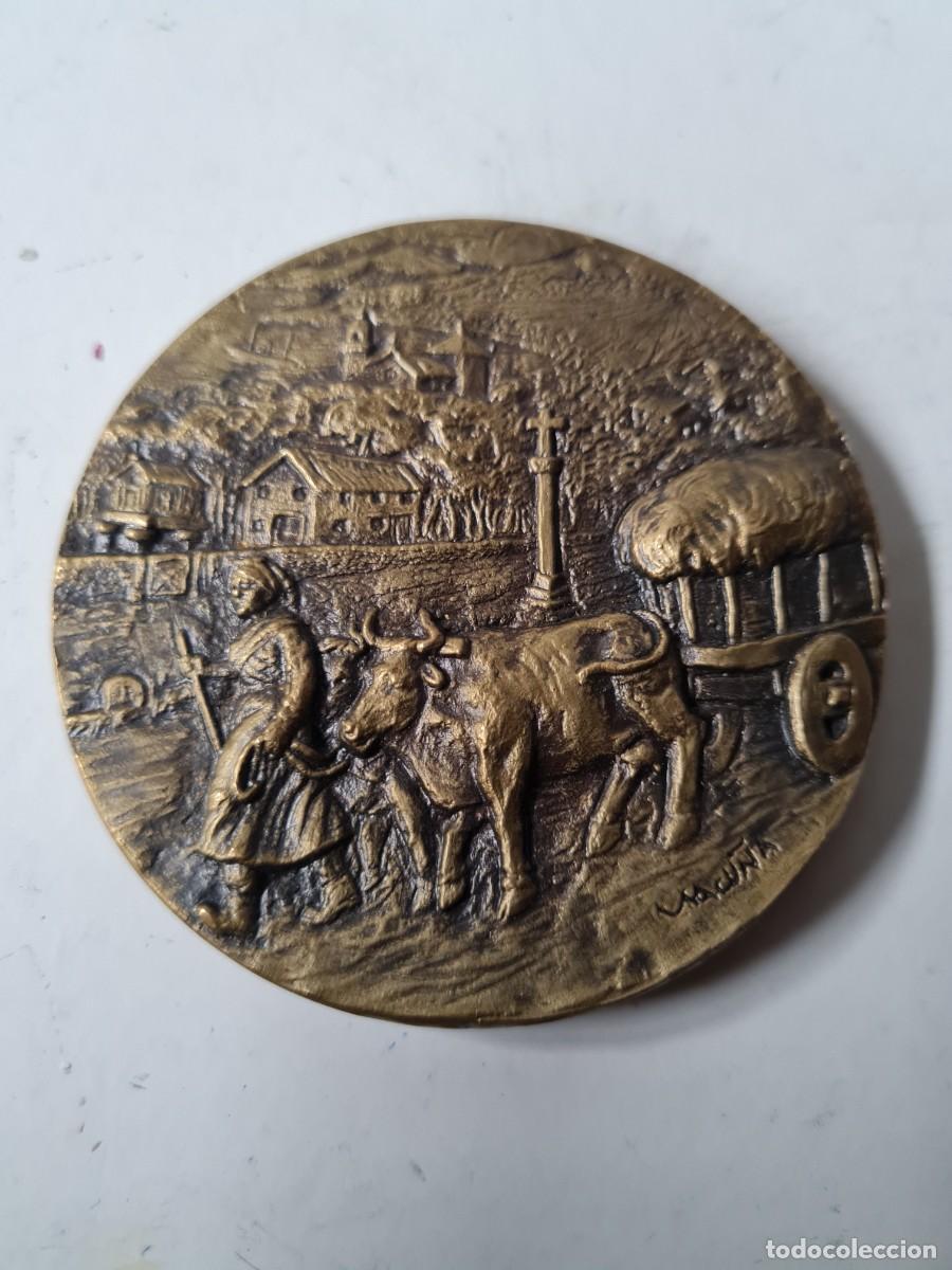 Antig&uuml;edades: JOSE MARIA ACU&Ntilde;A MEDALLA BRONCE 8 CMS - Foto 1