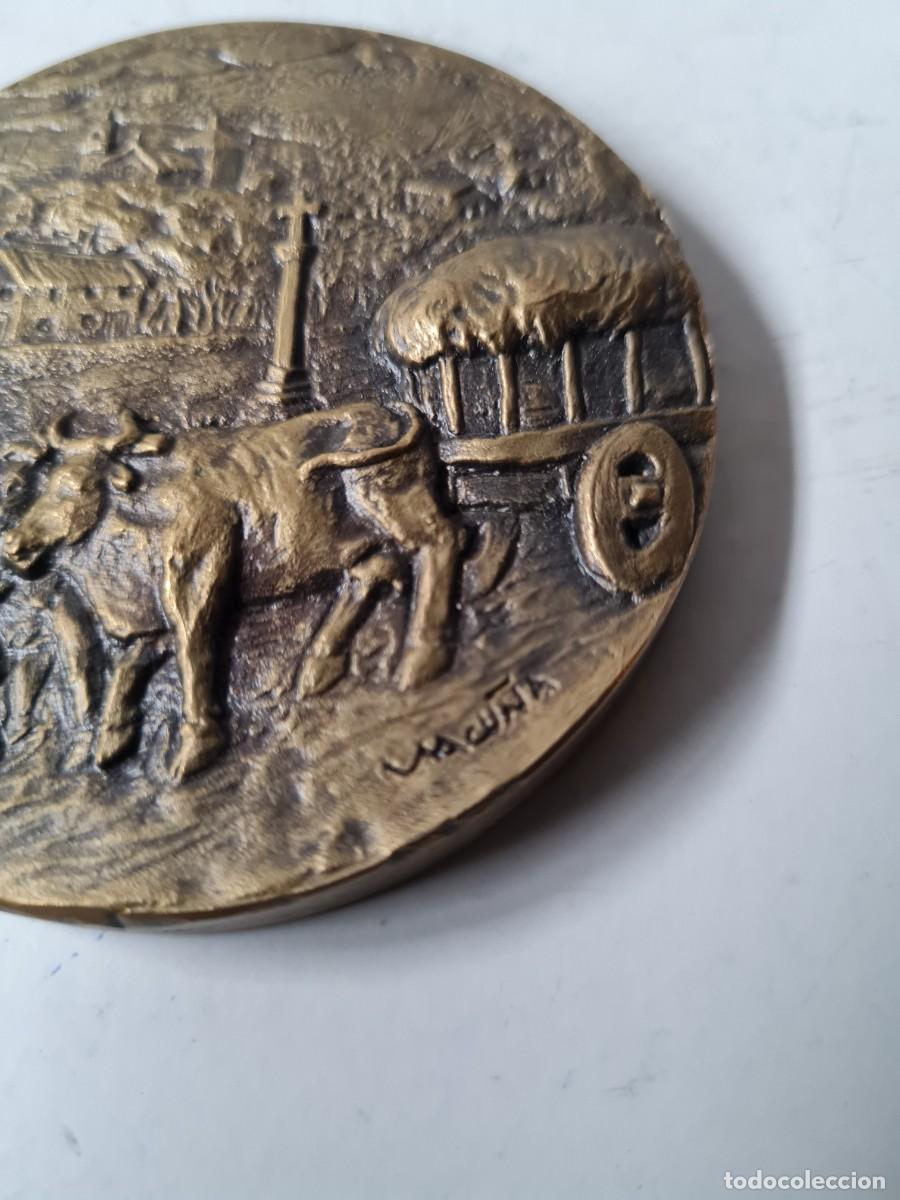 Antig&uuml;edades: JOSE MARIA ACU&Ntilde;A MEDALLA BRONCE 8 CMS - Foto 2