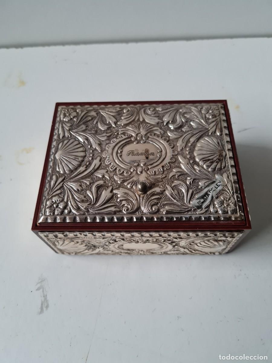Antig&uuml;edades: CAJA PLATA Y MADERA 13 X 10 X 6 CMS - Foto 1