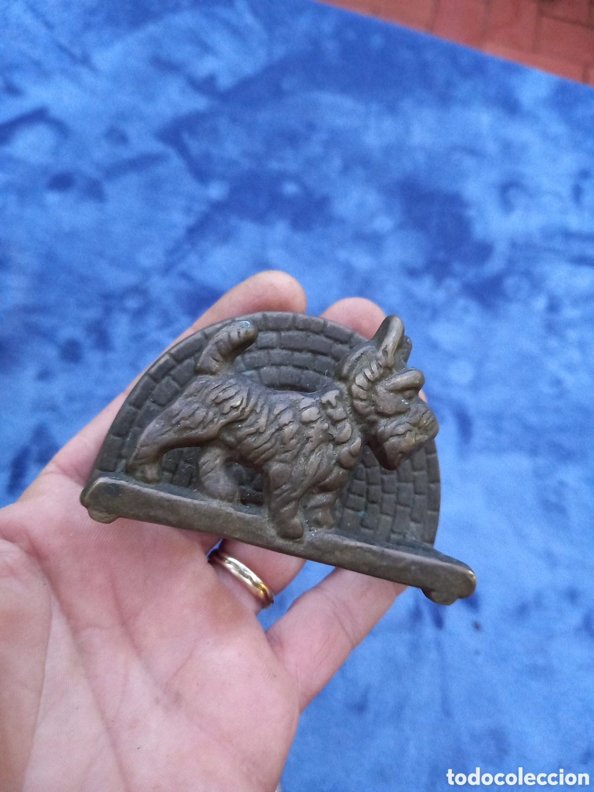 Antig&uuml;edades: ANTIGUO Y PEQUE&Ntilde;O SERVILLETERO PERRO